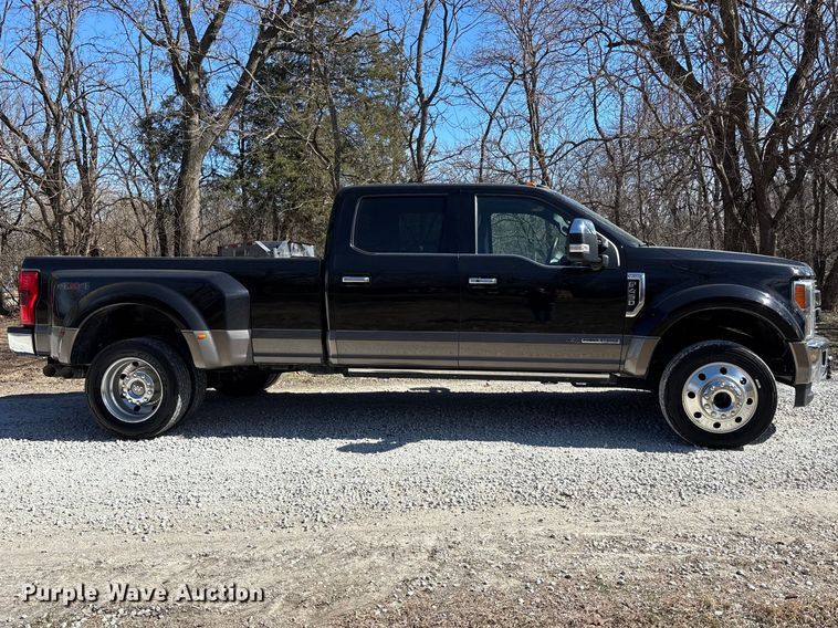 image for item EA4463 2019 Ford F450 Super Duty King Ranch Crew Cab truck