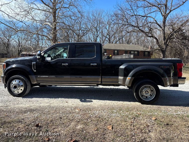 image for item EA4463 2019 Ford F450 Super Duty King Ranch Crew Cab truck