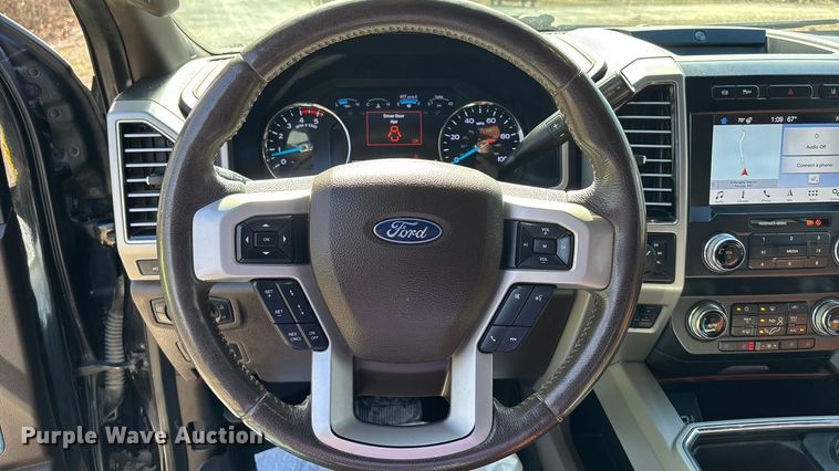 image for item EA4463 2019 Ford F450 Super Duty King Ranch Crew Cab truck