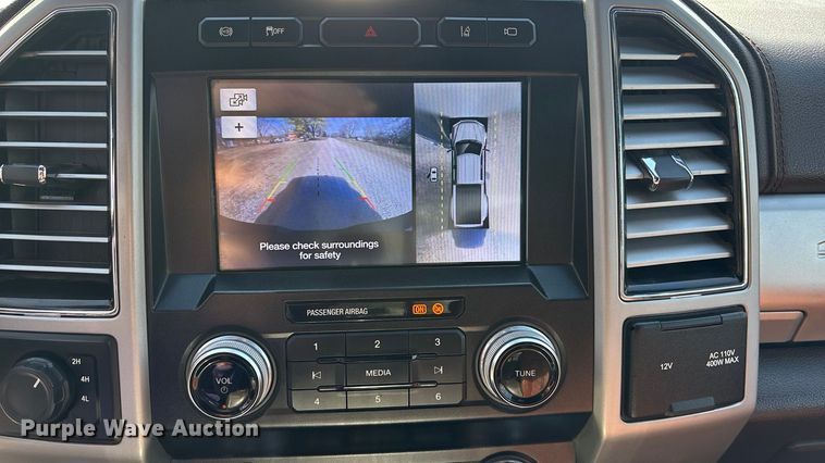 image for item EA4463 2019 Ford F450 Super Duty King Ranch Crew Cab truck