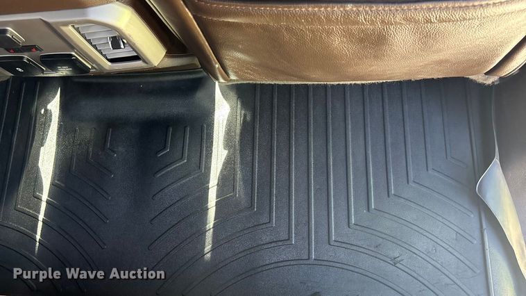 image for item EA4463 2019 Ford F450 Super Duty King Ranch Crew Cab truck