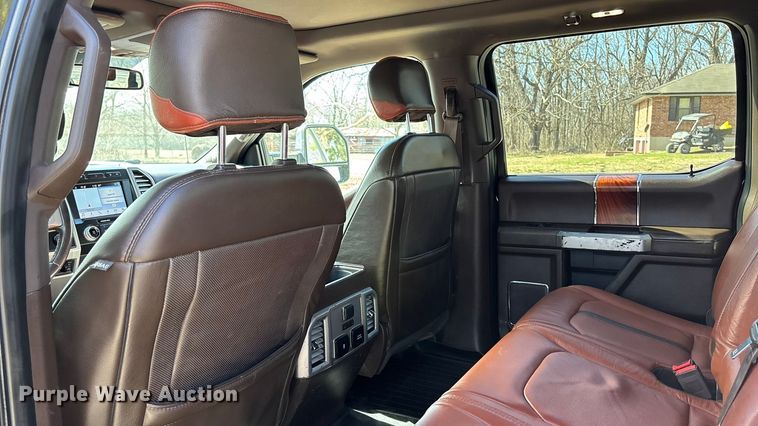 image for item EA4463 2019 Ford F450 Super Duty King Ranch Crew Cab truck