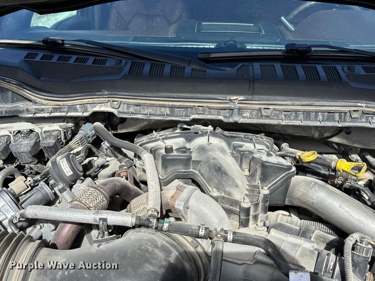 image for item EA4463 2019 Ford F450 Super Duty King Ranch Crew Cab truck