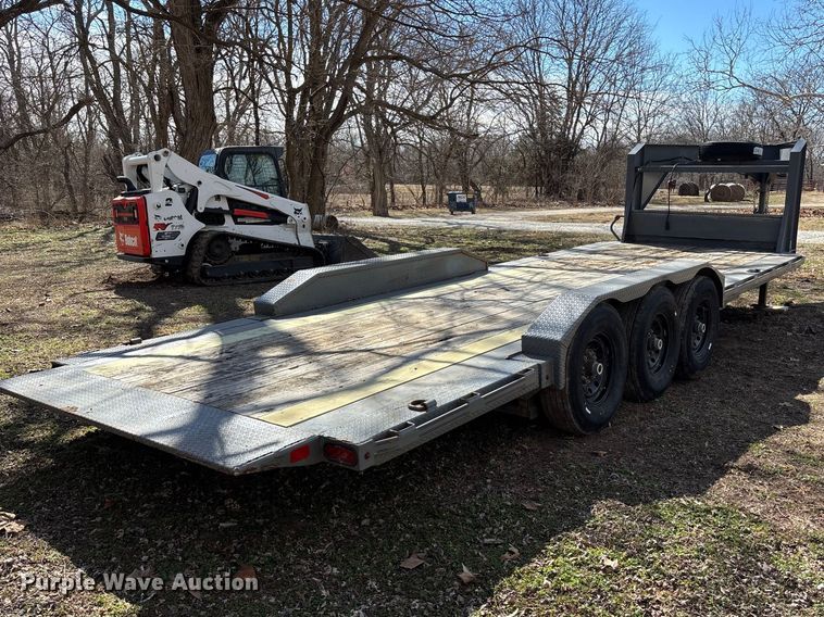 image for item EA4464 2019 Diamond C Tilt bed tilt deck equipment trailer