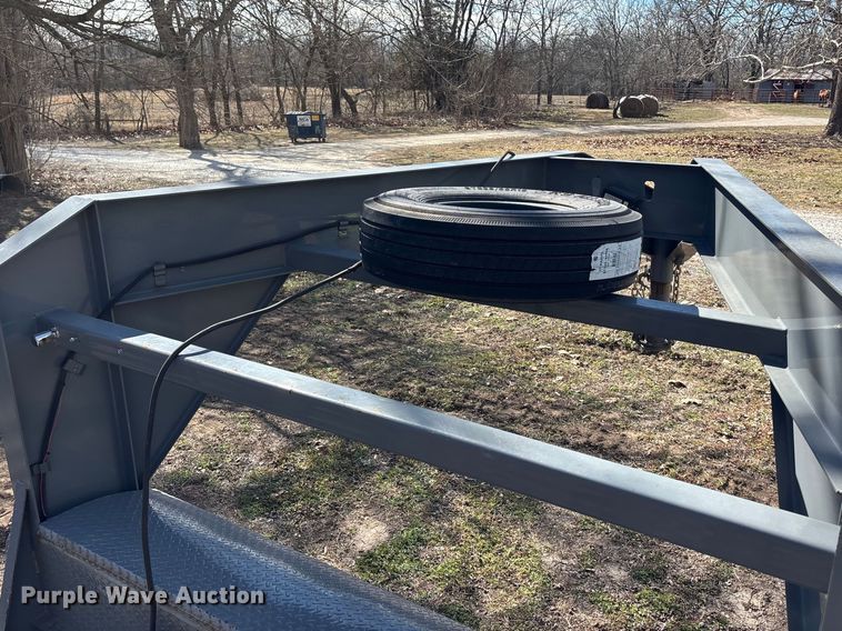 image for item EA4464 2019 Diamond C Tilt bed tilt deck equipment trailer