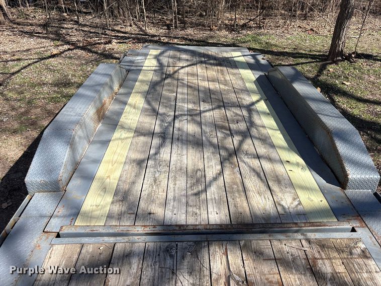 image for item EA4464 2019 Diamond C Tilt bed tilt deck equipment trailer