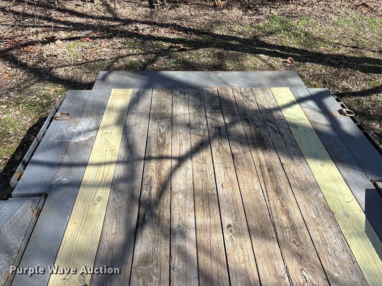 image for item EA4464 2019 Diamond C Tilt bed tilt deck equipment trailer