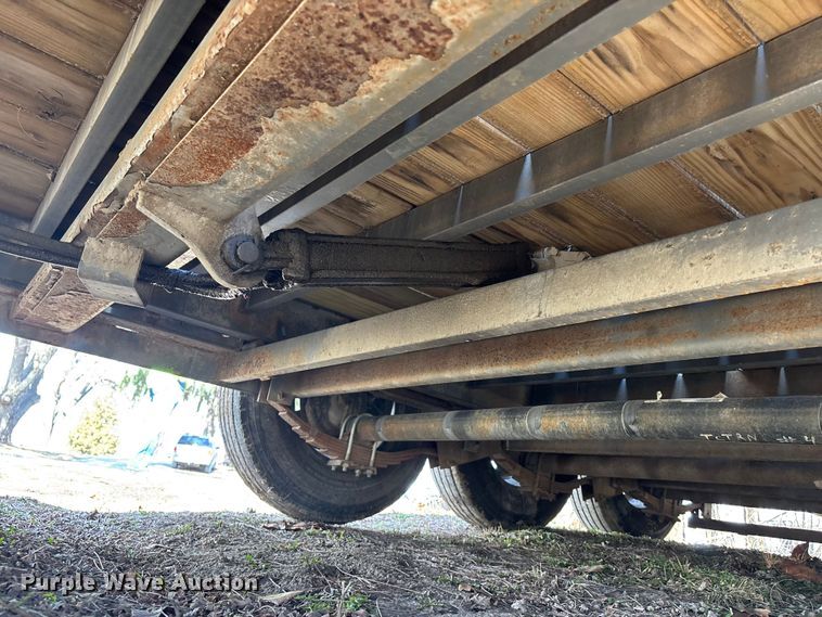 image for item EA4464 2019 Diamond C Tilt bed tilt deck equipment trailer