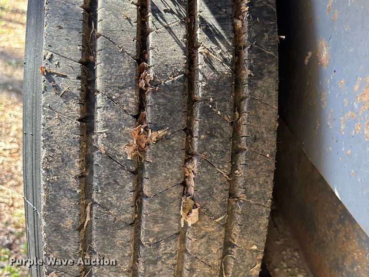 image for item EA4464 2019 Diamond C Tilt bed tilt deck equipment trailer