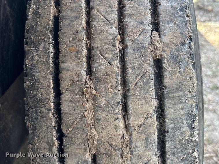 image for item EA4464 2019 Diamond C Tilt bed tilt deck equipment trailer