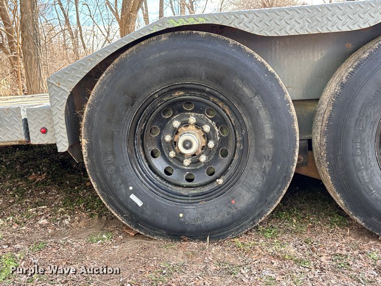 image for item EA4464 2019 Diamond C Tilt bed tilt deck equipment trailer