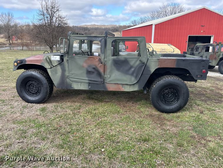 image for item EA4510 1989 AM General M988  SUV