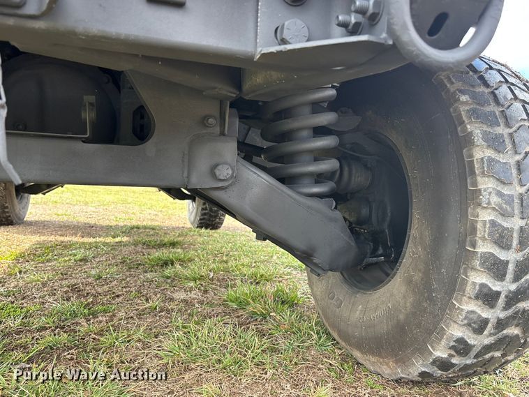 image for item EA4510 1989 AM General M988  SUV