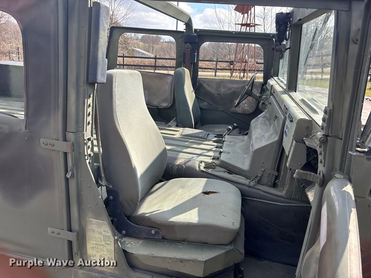 image for item EA4510 1989 AM General M988  SUV