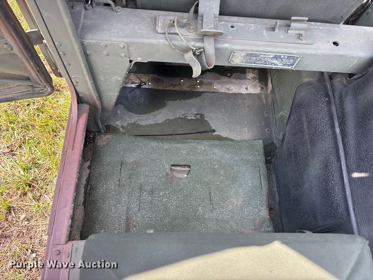 image for item EA4510 1989 AM General M988  SUV