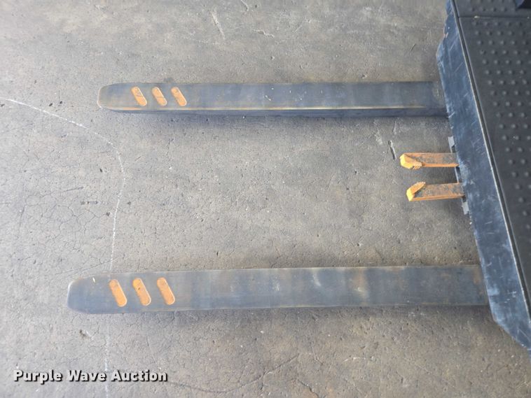 image for item EA5458 2017 Crown SP3520-30 order picker