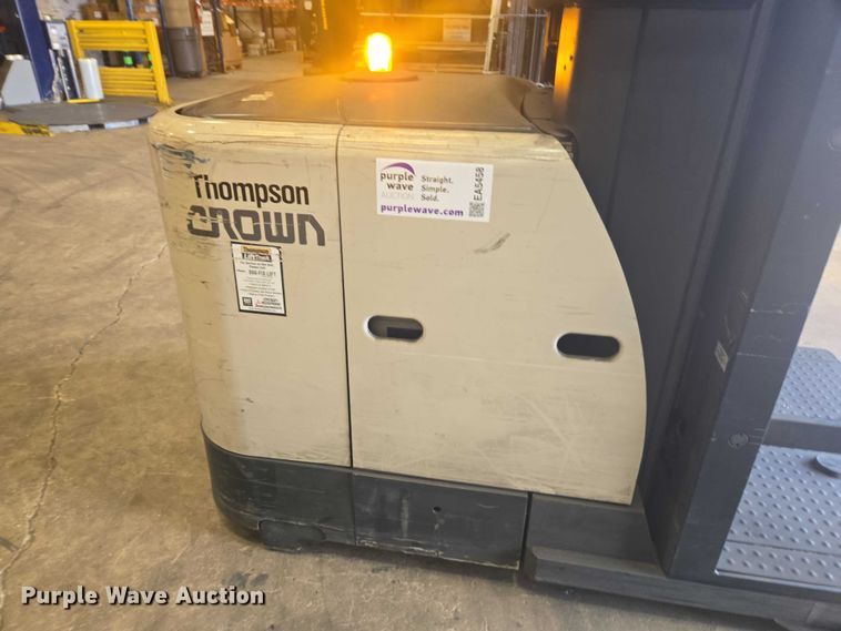 image for item EA5458 2017 Crown SP3520-30 order picker