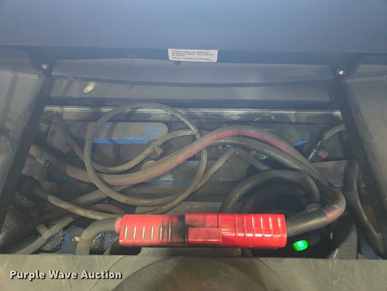 image for item EA5458 2017 Crown SP3520-30 order picker