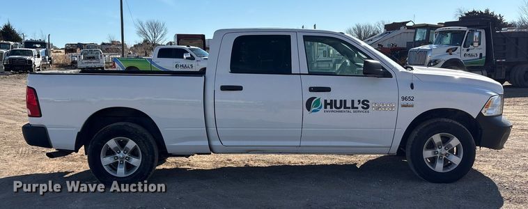 image for item EA7924 2014 RAM 1500 Crew Cab pickup truck