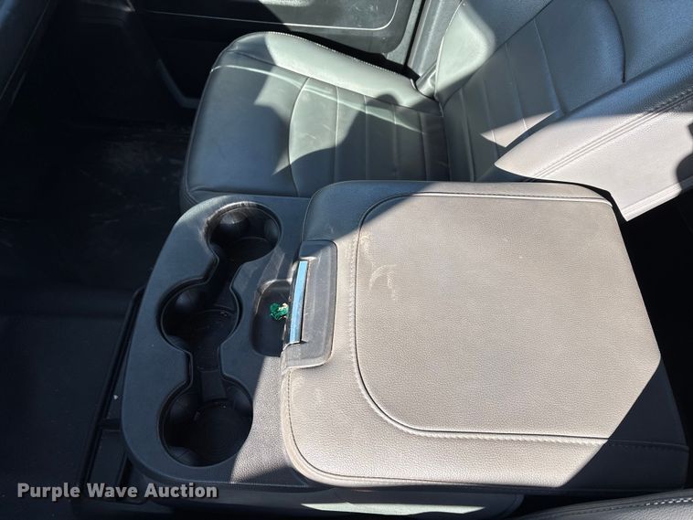 image for item EA7924 2014 RAM 1500 Crew Cab pickup truck