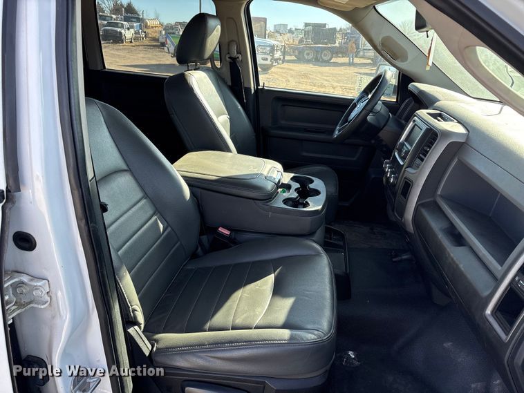 image for item EA7924 2014 RAM 1500 Crew Cab pickup truck