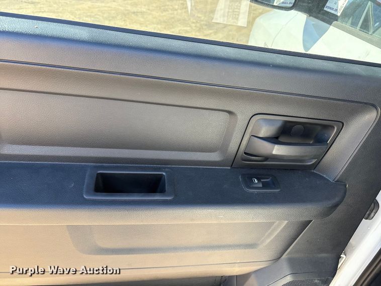 image for item EA7924 2014 RAM 1500 Crew Cab pickup truck