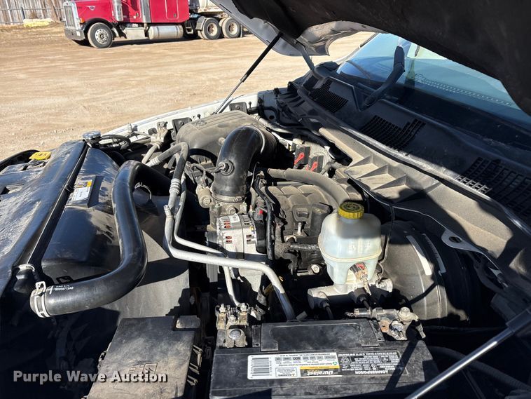 image for item EA7924 2014 RAM 1500 Crew Cab pickup truck