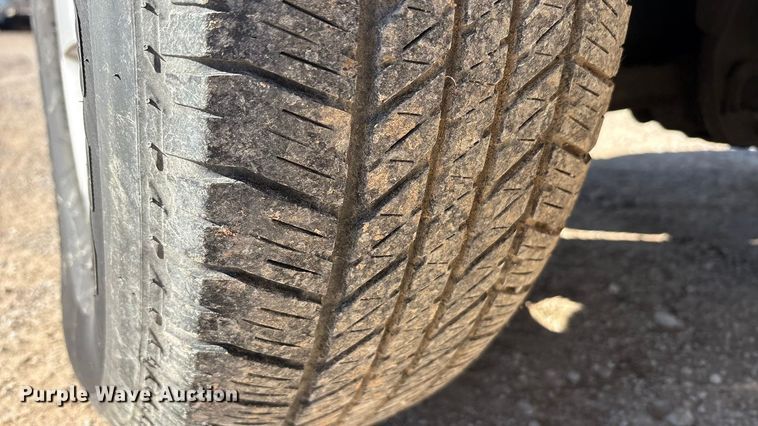 image for item EA7924 2014 RAM 1500 Crew Cab pickup truck