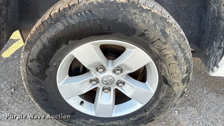 image for item EA7924 2014 RAM 1500 Crew Cab pickup truck