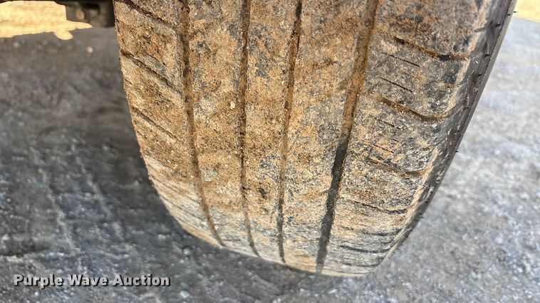 image for item EA7924 2014 RAM 1500 Crew Cab pickup truck