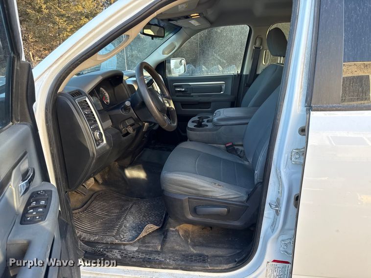 image for item EC4567 2016 Dodge Ram 2500 Crew Cab pickup truck