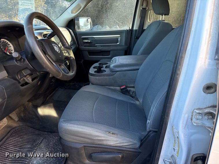 image for item EC4567 2016 Dodge Ram 2500 Crew Cab pickup truck