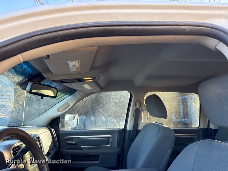 image for item EC4567 2016 Dodge Ram 2500 Crew Cab pickup truck