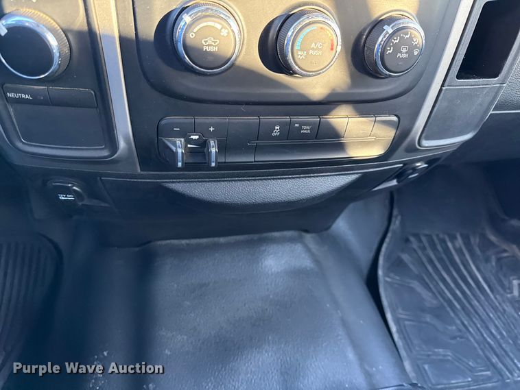 image for item EC4567 2016 Dodge Ram 2500 Crew Cab pickup truck