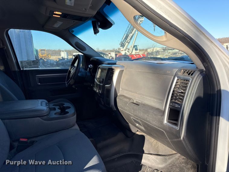 image for item EC4567 2016 Dodge Ram 2500 Crew Cab pickup truck