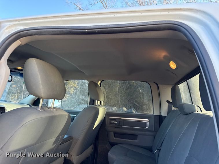 image for item EC4567 2016 Dodge Ram 2500 Crew Cab pickup truck