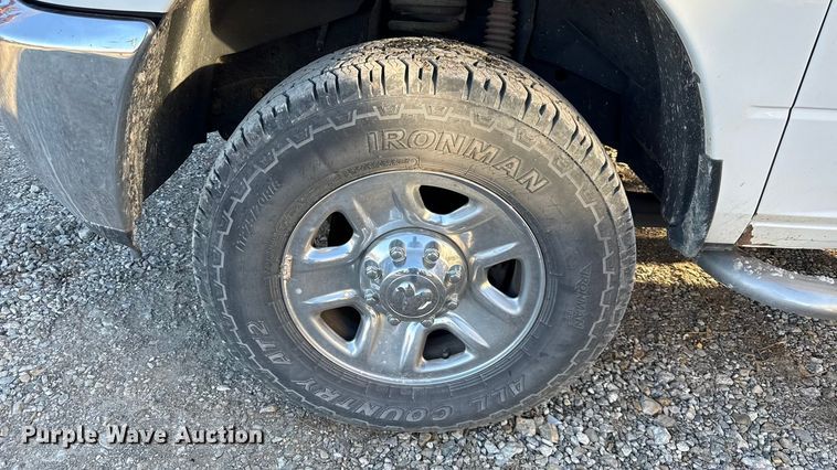 image for item EC4567 2016 Dodge Ram 2500 Crew Cab pickup truck