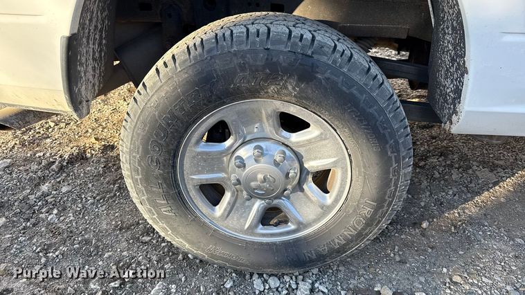 image for item EC4567 2016 Dodge Ram 2500 Crew Cab pickup truck