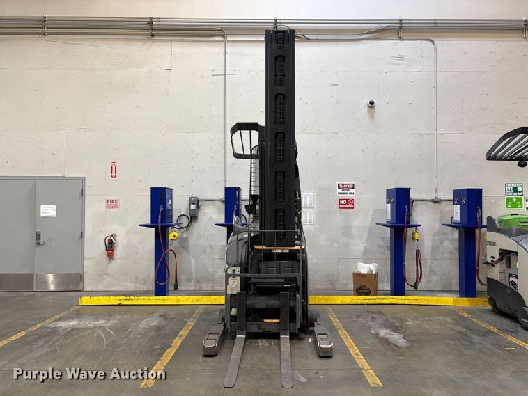 image for item EC8260 2016 Crown RM6025-45 reach truck