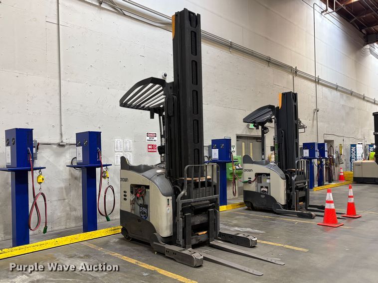 image for item EC8260 2016 Crown RM6025-45 reach truck