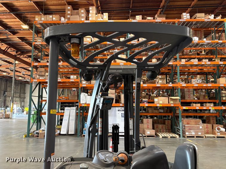 image for item EC8261 2015 Crown RC5545-40 forklift
