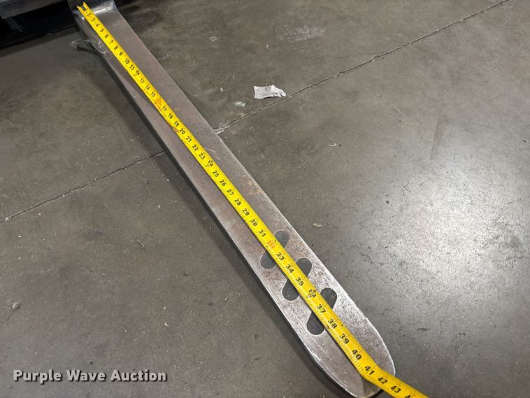 image for item EC8261 2015 Crown RC5545-40 forklift