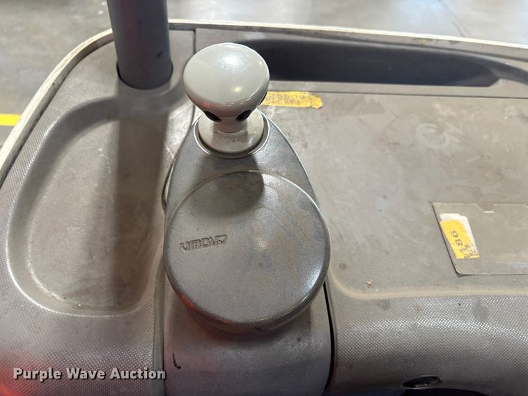 image for item EC8261 2015 Crown RC5545-40 forklift