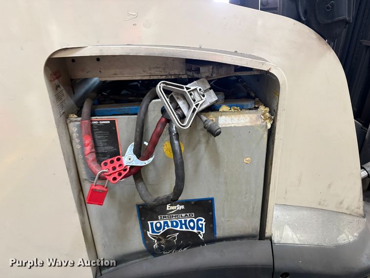 image for item EC8261 2015 Crown RC5545-40 forklift