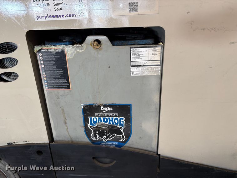 image for item EC8261 2015 Crown RC5545-40 forklift