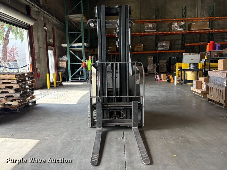 image for item EC8262 2015 Crown RC5545-40 forklift