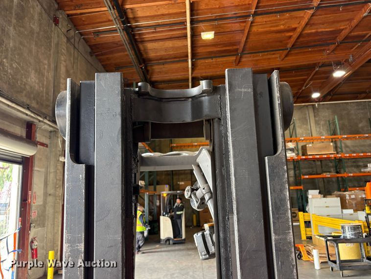 image for item EC8262 2015 Crown RC5545-40 forklift