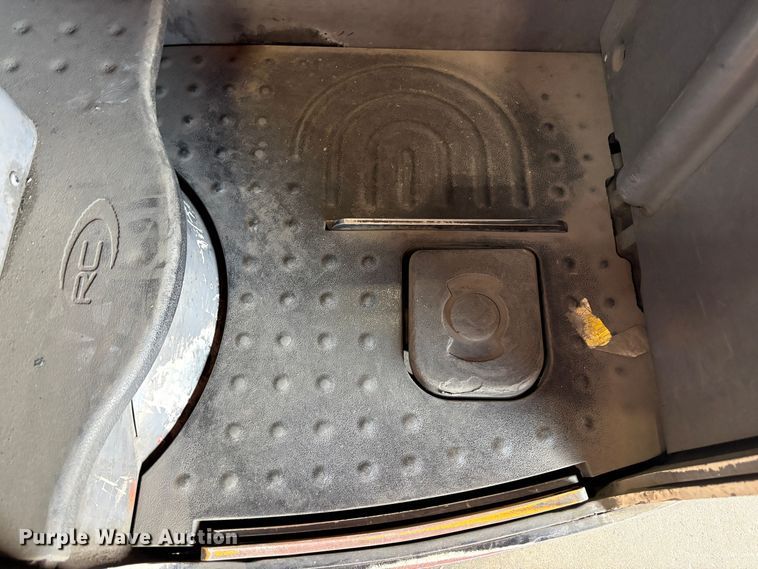 image for item EC8262 2015 Crown RC5545-40 forklift