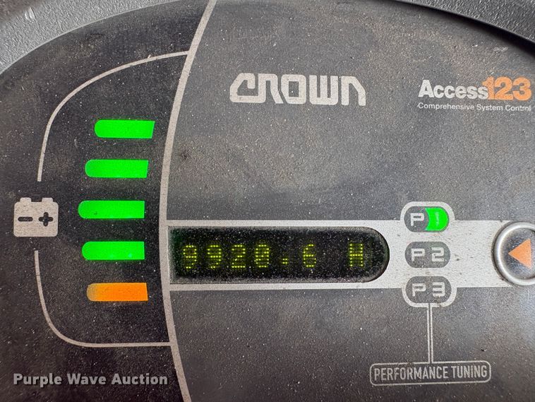 image for item EC8262 2015 Crown RC5545-40 forklift