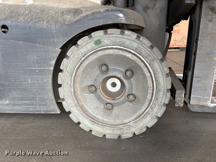 image for item EC8262 2015 Crown RC5545-40 forklift